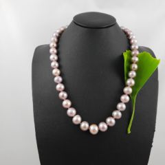 halsketting van natuurlijk roze parels