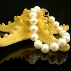 armband van ronde parels.