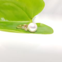 asymmetrische parelring geelgoud en diamanten