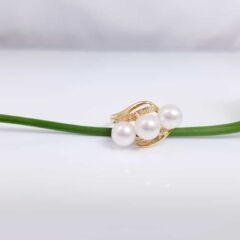 geelgouden ring met parel