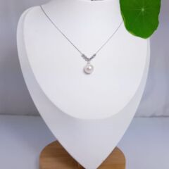 witgouden parelketting