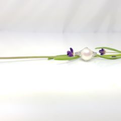 witgouden ring met echte parel en diamanten