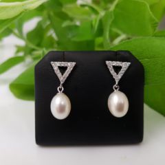 oorbellen van zilver met echte parels