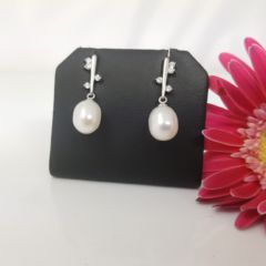 hangende pareloorbel in zilver