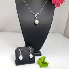 setje van echte parels in zilver