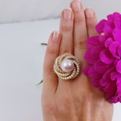 18k gouden ring met parel en diamanten