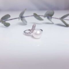 witgouden ring met echte parel