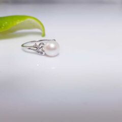 witgouden ring met echte parel