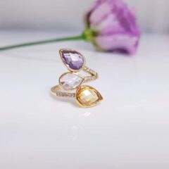 geelgouden ring met edelstenen