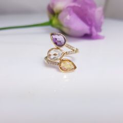 ring met edelstenen
